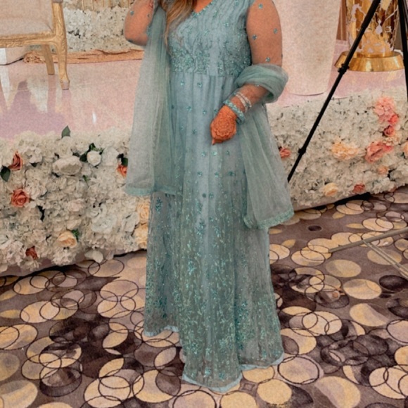 Pishwas - Picture 2 of 3